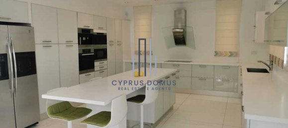Propiedad comercial de 6 dormitorios en Pyrgos, Cyprus No. 82736 9