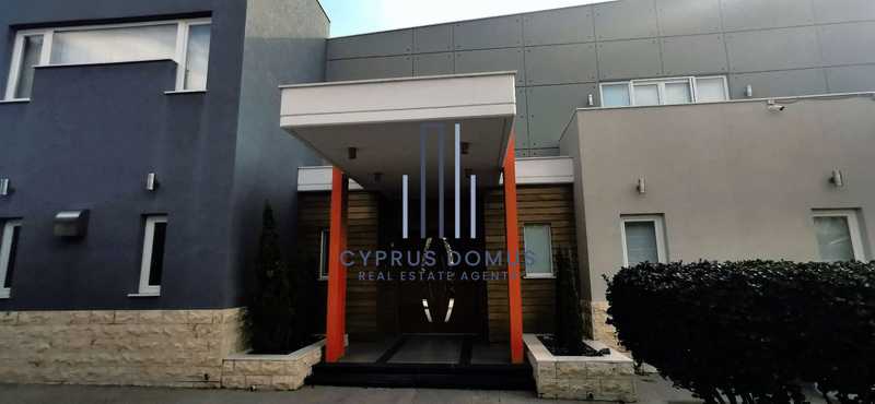 6 bedrooms Commercial property in Pyrgos, Cyprus No. 82736