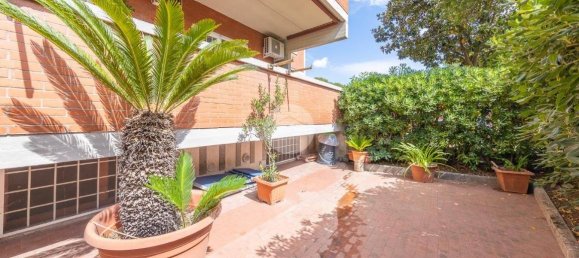 2 bedrooms Apartment in Rome, Italy No. 324650 16