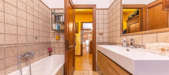 2 bedrooms Apartment in Rome, Italy No. 324650 20