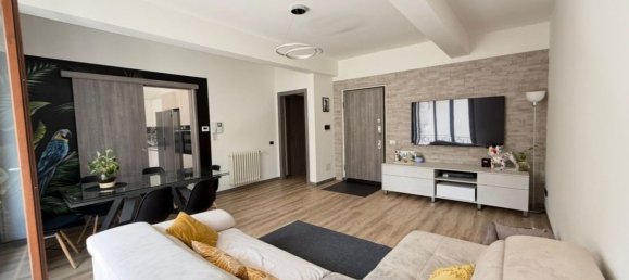 2 bedrooms Apartment in Como, Italy No. 359714 4