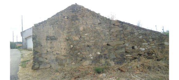 2 bedrooms House in Sao Pedro do Esteval, Portugal No. 34609 3