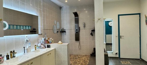 Дом с 3 спальнями в Илье-Комбре, Франция № 67142 13