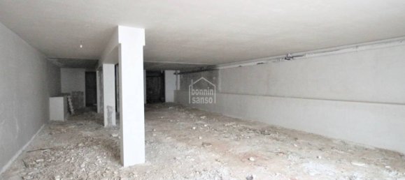 317m² Commercial property in Ciutadella De Menorca, Spain No. 3797 9