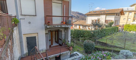 2 bedrooms Apartment in Como, Italy No. 67942 2