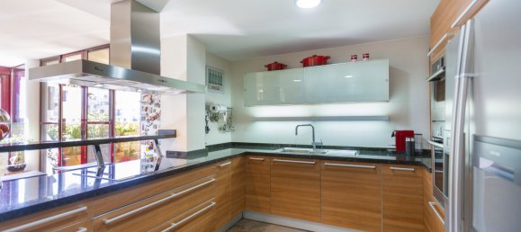 4 bedrooms Apartment in Valencia, Spain No. 15132 9