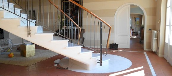 6 bedrooms House in Montecarlo, Italy No. 209 3