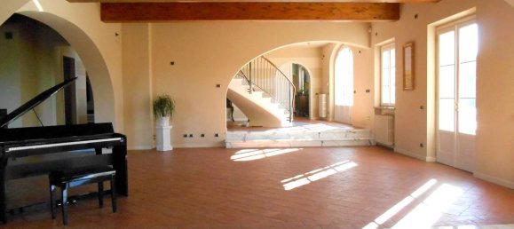 6 bedrooms House in Montecarlo, Italy No. 209 6