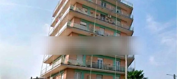 4 rooms Apartment in Busto Arsizio, Italy No. 12977 2