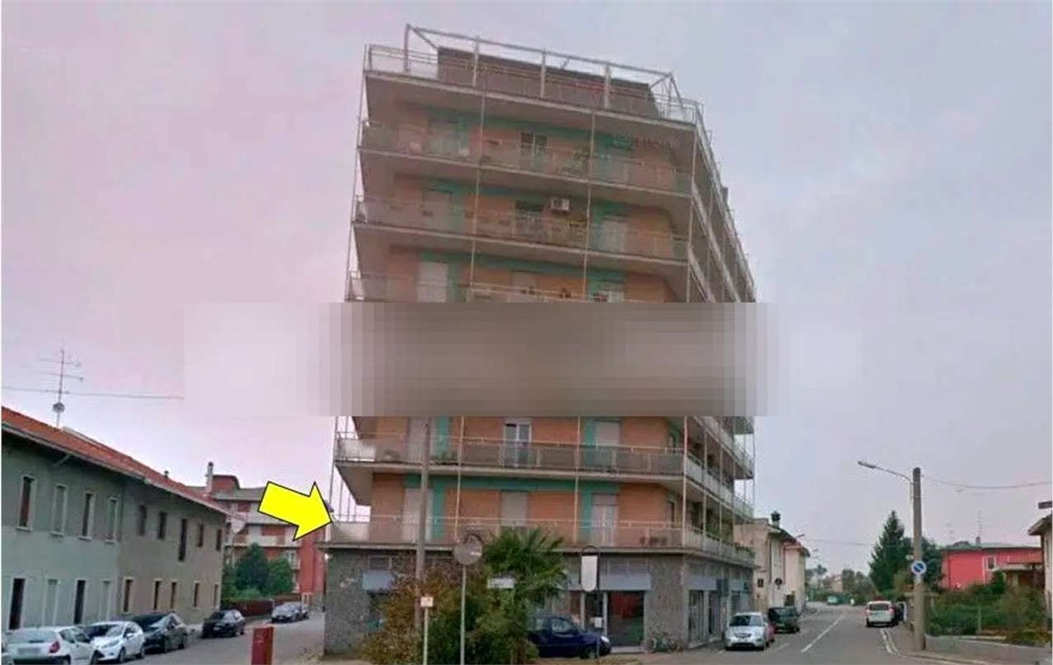 4 rooms Apartment in Busto Arsizio, Italy No. 12977