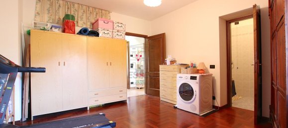 16 rooms House in Lucca, Italy No. 152462 38