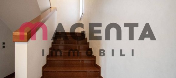 5 bedrooms Villa in Brescia, Italy No. 277029 12