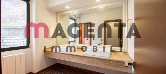 5 bedrooms Villa in Brescia, Italy No. 277029 31