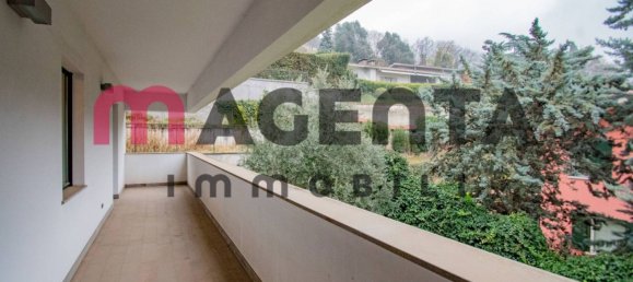 5 bedrooms Villa in Brescia, Italy No. 277029 25