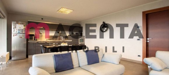 5 bedrooms Villa in Brescia, Italy No. 277029 8