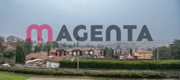 5 bedrooms Villa in Brescia, Italy No. 277029 28