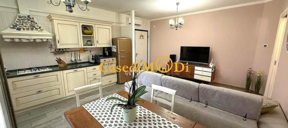 3 bedrooms Apartment in Livorno, Italy No. 363914 2