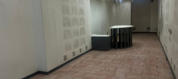 90m² Commercial property in Milan, Italy No. 245957 8