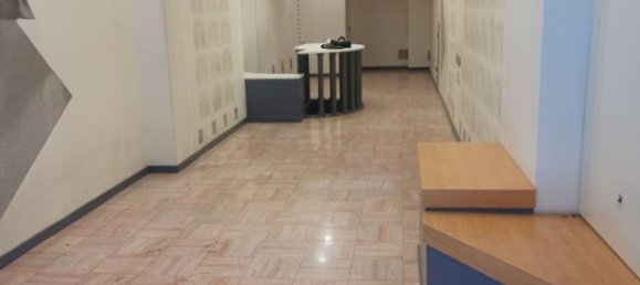 90m² Commercial property in Milan, Italy No. 245957 7