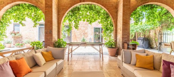 Casa de 20 habitaciónes en Monteroni d'Arbia, Italy No. 193382 10