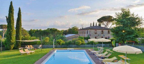 Casa de 20 habitaciónes en Monteroni d'Arbia, Italy No. 193382 7