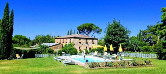 Casa de 20 habitaciónes en Monteroni d'Arbia, Italy No. 193382 5