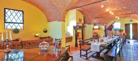 Casa de 20 habitaciónes en Monteroni d'Arbia, Italy No. 193382 12