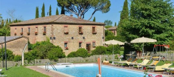 Casa de 20 habitaciónes en Monteroni d'Arbia, Italy No. 193382 2