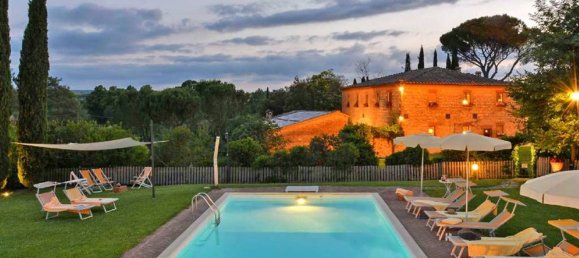 Casa de 20 habitaciónes en Monteroni d'Arbia, Italy No. 193382 21