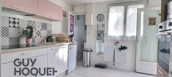 Casa de 2 dormitorios en Bernay, France No. 309461 2