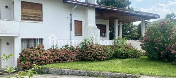Villa de 4 dormitorios en Castelfranco Veneto, Italy No. 266615 3