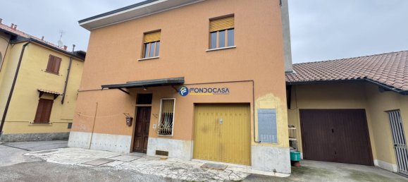 Дом с 5 комнатами в Беллуско, Италия № 109904 4