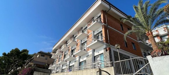 Studio in Laigueglia, Italy No. 140870 11