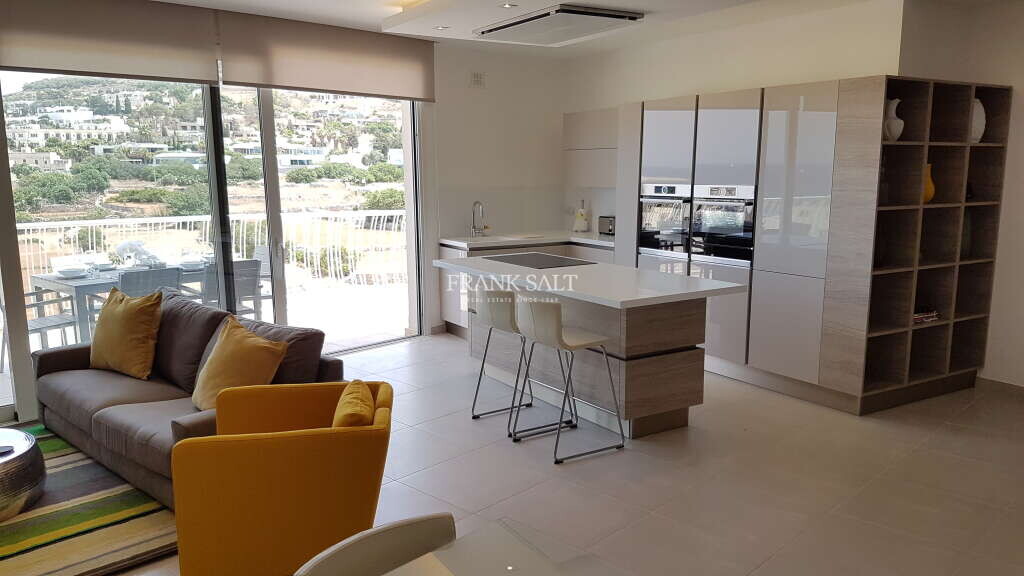 3 bedrooms Apartment in Bahar ic-Caghaq, Malta No. 9168