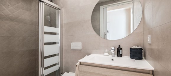 3 bedrooms Penthouse in Marbella, Spain No. 135361 9