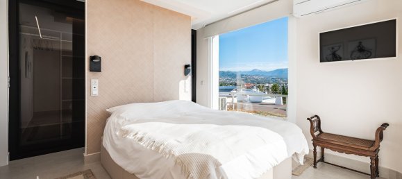 3 bedrooms Penthouse in Marbella, Spain No. 135361 5