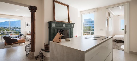 3 bedrooms Penthouse in Marbella, Spain No. 135361 14