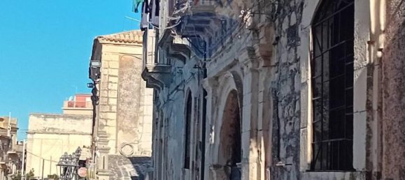 5 rooms House in Monterosso Almo, Italy No. 40799 10