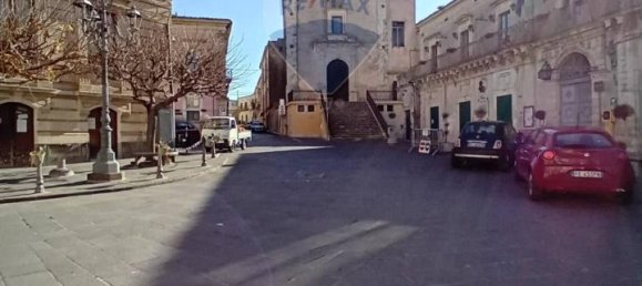 5 rooms House in Monterosso Almo, Italy No. 40799 2