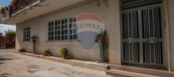 Apartamento de 6 habitaciónes en Caltagirone, Italy No. 157549 3