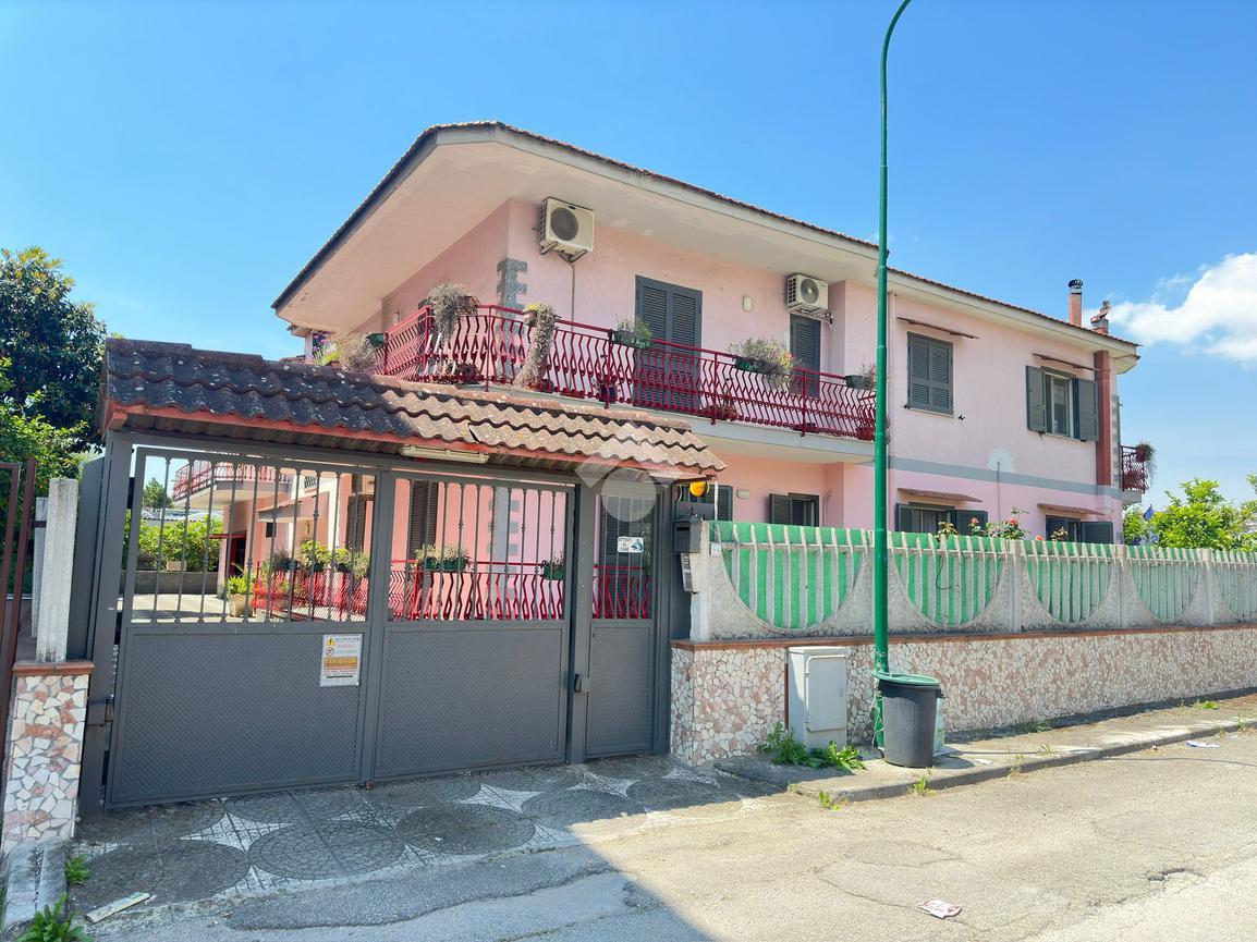 4 rooms Villa in Casoria, Italy No. 163907