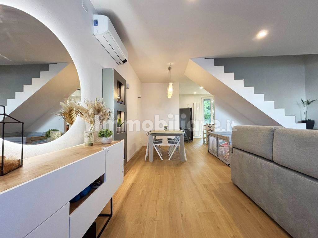 2 bedrooms House in Parma, Italy No. 381297