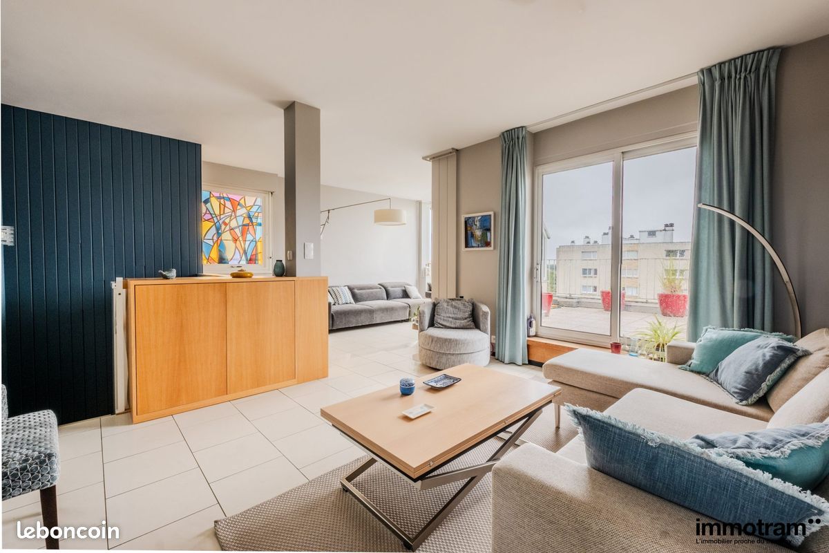 4 غرف نوم منزل ذو طابقين في Lille, France رقم 235823