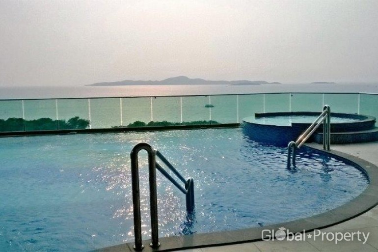 2 Schlafzimmer Eigentumswohnung in Cosy Beach View Pattaya, Thailand, Nr. 32104