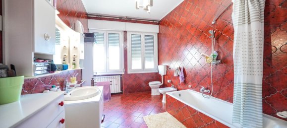 2 bedrooms Apartment in Riva del Po, Italy No. 122599 6