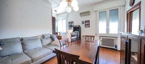 2 bedrooms Apartment in Riva del Po, Italy No. 122599 2