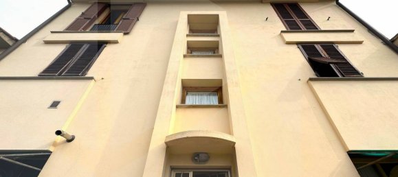 5 rooms Apartment in Ponsacco, Italy No. 27931 26