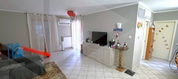 5 rooms Apartment in Ponsacco, Italy No. 27931 2