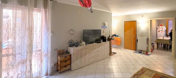 5 rooms Apartment in Ponsacco, Italy No. 27931 5