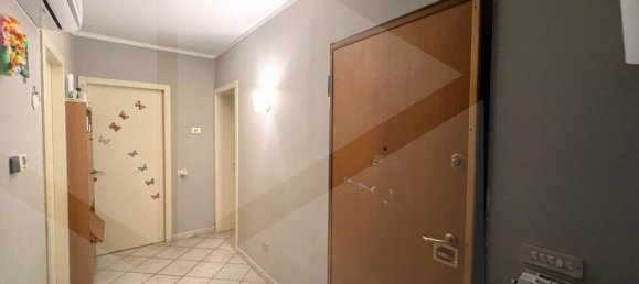 5 rooms Apartment in Ponsacco, Italy No. 27931 9